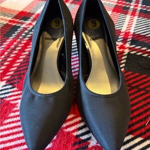 Impo Women's Classic Black Heels